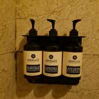 โรงแรมคาราเวลล์ ไซ่ง่อน (Caravelle Saigon Hotel)

