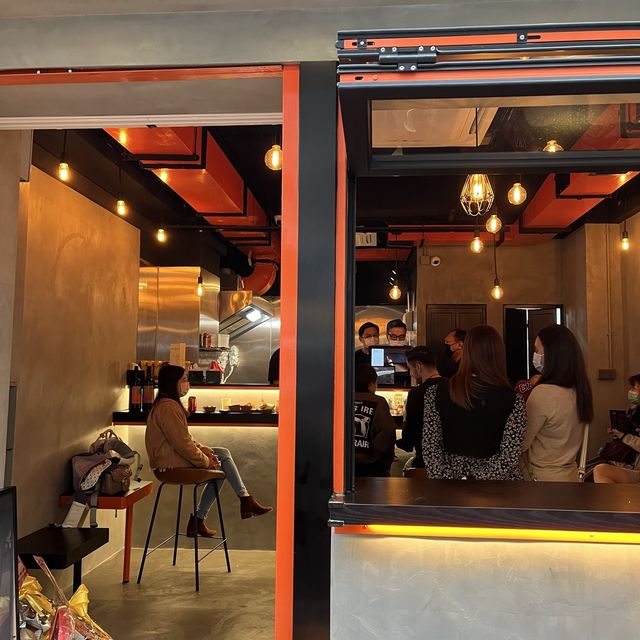 深水埗新開美式burger店🍔