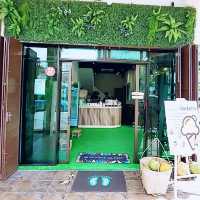 Newly opened ice cream cafe! 🍦 