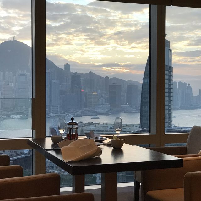 Club Lounge of Hyatt Regency Hong Kong TST
