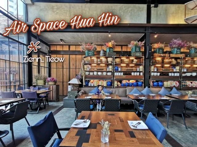 คาเฟ่ชิคๆสไตล์เรือบินย้อนยุค 🛩️🪂
