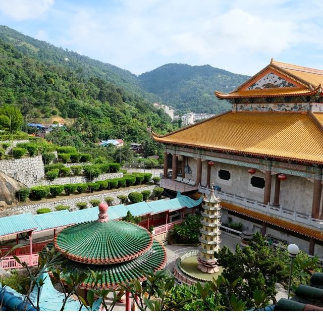 เที่ยววัด Kek Lok Si วัดจีนสุดอลังการบนเกาะปีนัง