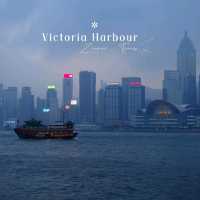 ล่องเรือชมวิวอ่าว Victoria Habour with AQUALUNA