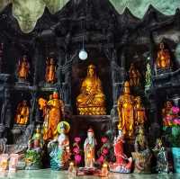 Sam Poh Tong Temple