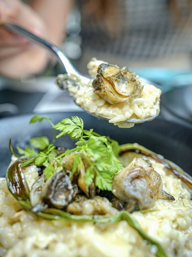 藝術融入菜式中，餐廳成為打卡風