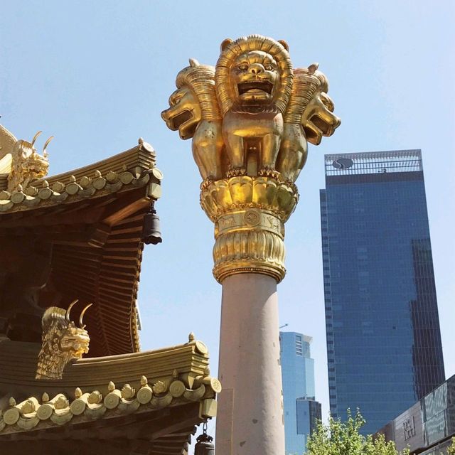 Jing'An Temple in Downtown Shanghai