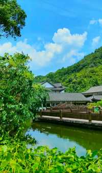 Hidden in the suburbs of Hangzhou, there is a "Little Tianzhu" that not only attracts many celebrities to check in, but also seems like a fairyland.