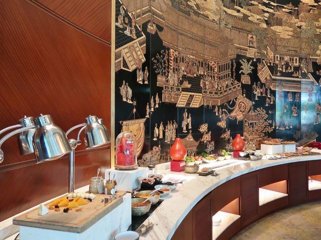 Lux lounge experience at Shangri-La Hotel SG