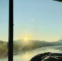 일출보기 좋은☀️, 춘천 리버뷰 펜션 <론다빌>