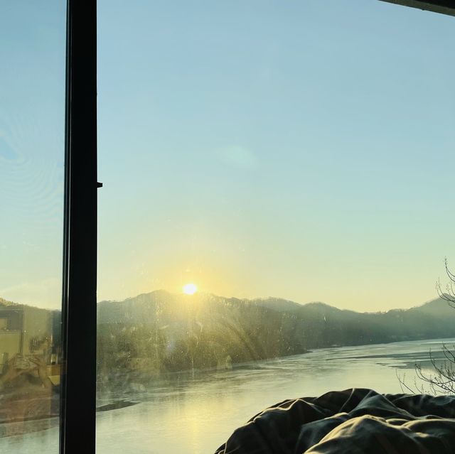 일출보기 좋은☀️, 춘천 리버뷰 펜션 <론다빌>