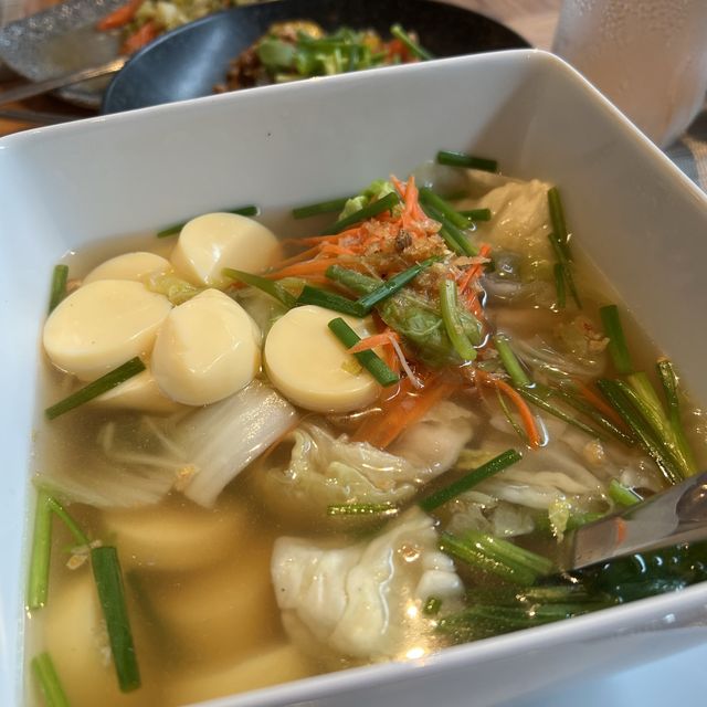 ห้องอาหาร Elements @อวานี พลัส เขาหลัก รีสอร์ท