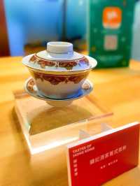 📚一年一度嘅書展又到啦！📚📖 今年嘅主題喺「歷史文化.城市書寫」📝 並以「從香港閱讀世界:憶.寫香港故事」點題 除了書展外仲可以欣賞好多懷舊嘅香港故事。 一於帶埋契女嚟感受吓書卷味🥰 等佢自