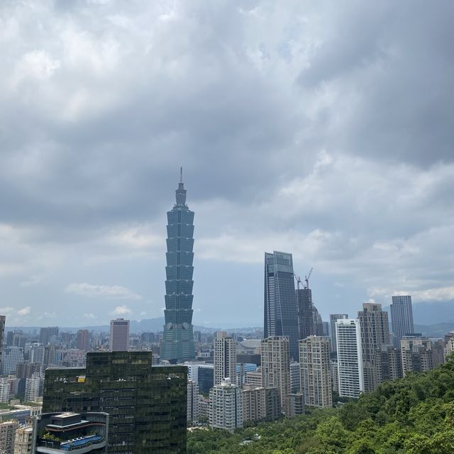 《台北》都市中的淨土—象山親山步道！