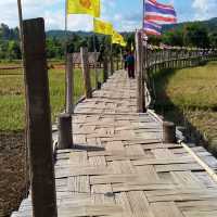 เที่ยวสะพานไม้ไผ่ยาวที่สุดในประเทศไทย 