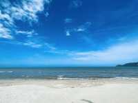 ที่นี่ หาดสามร้อยยอด 