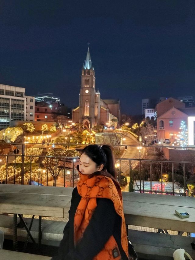 크리스마스시즌에 가장 아름다운 카페 몰또에스프레소바🎄