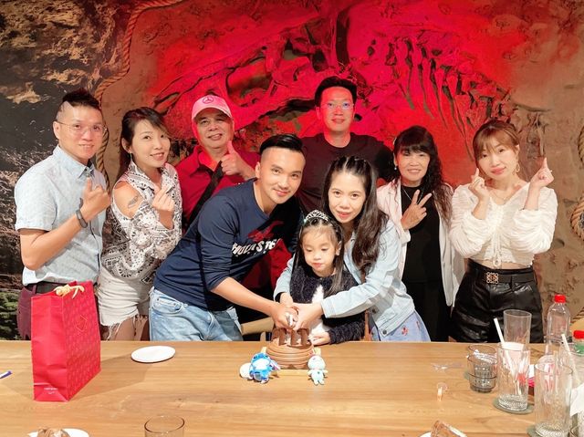 高雄悦誠百貨美食-愛·雨林餐廳