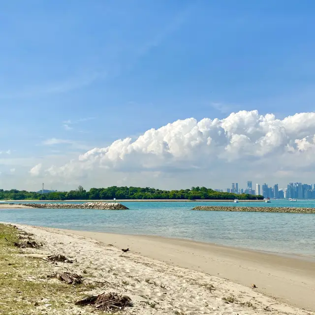 Secret beach at Kusu 🐢 Island 