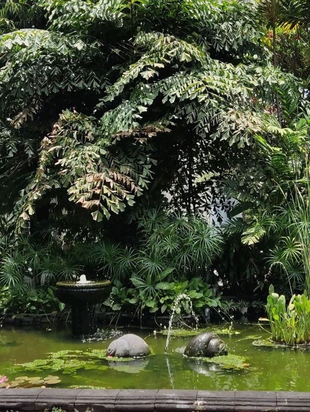 Best tropical garden Hotel Surabaya