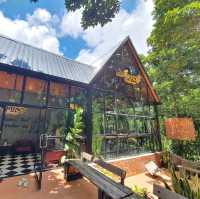 คาเฟ่ในวัดงาม
