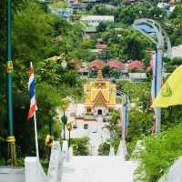วัดงามบนภูเขา