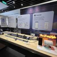 Vivocity Samsung Experience center 