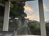 本地遊 | 坐第六代山頂纜車上山頂