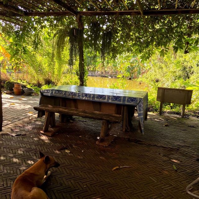 บ้านพักริมน้ำใกล้กรุงเทพ บรรยากาศสุดชิล