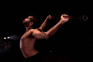 FACTORIA GREC: SKLENKA MELTA (DiffractionArt / Vivian Friedrich) | La Central del Circ