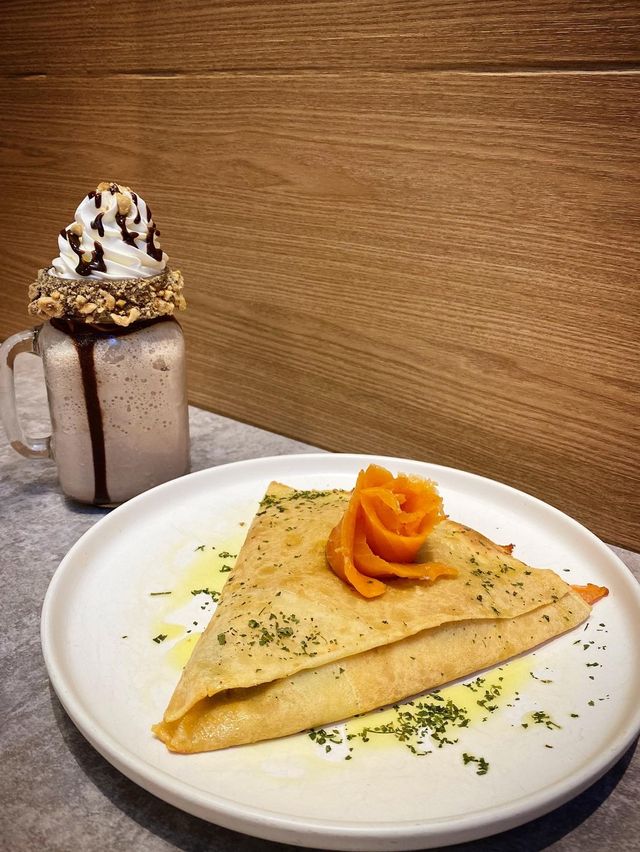 Gelato & Crepe~