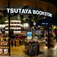 TSUTAYA BOOKSTORE 蔦屋書店南港店