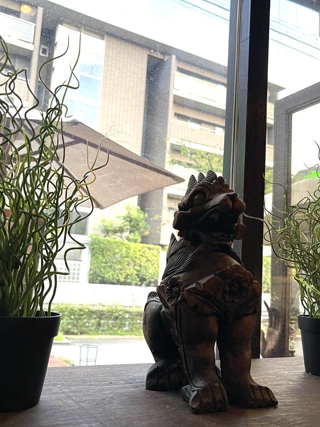 メニュー豊富なタイ料理やさん　　パラゴン