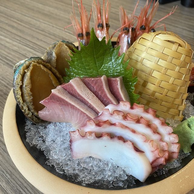 週末半自助日式放題😍