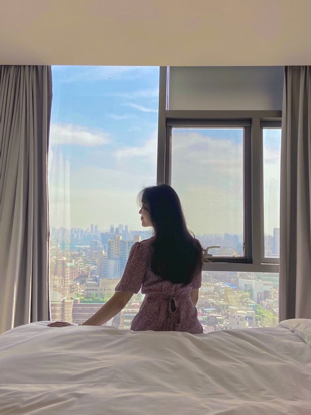 서울 시티뷰를 즐길 수 있는 홀리데이인 서울홍대 🌃