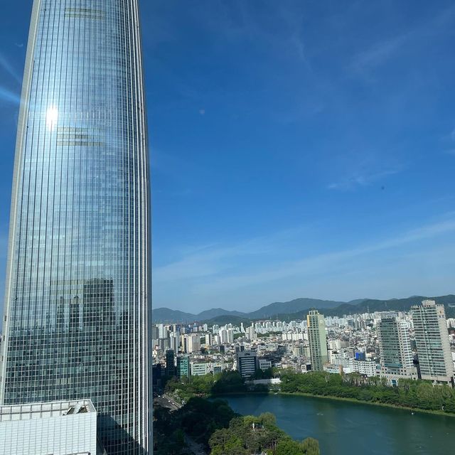 석촌 호수 야경이 돋보이는 롯데월드호텔