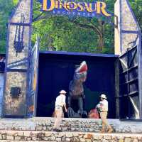 Amazing Jurassic Park Dinosaur Encounter 