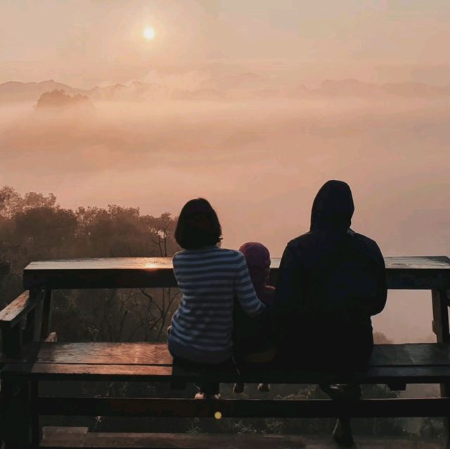 อาหารหลักสิบ​ วิวระดับล้าน