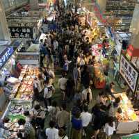 日本大口吃便宜厚切握壽司 - 唐戶市場