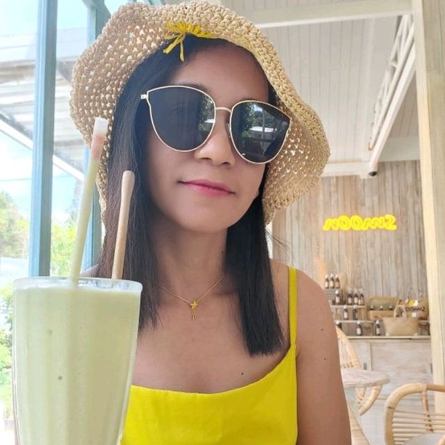 🍹𝗦𝗠𝗢𝗢𝗡 𝗖𝗮𝗳𝗲 𝗞𝗼𝗵 𝗟𝗮𝗻𝘁𝗮⛱️