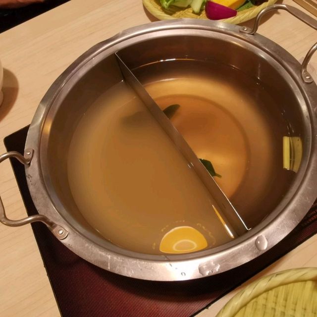 台北車站美食推薦……泰式火鍋吃到飽「藍象廷」…CP值高👍