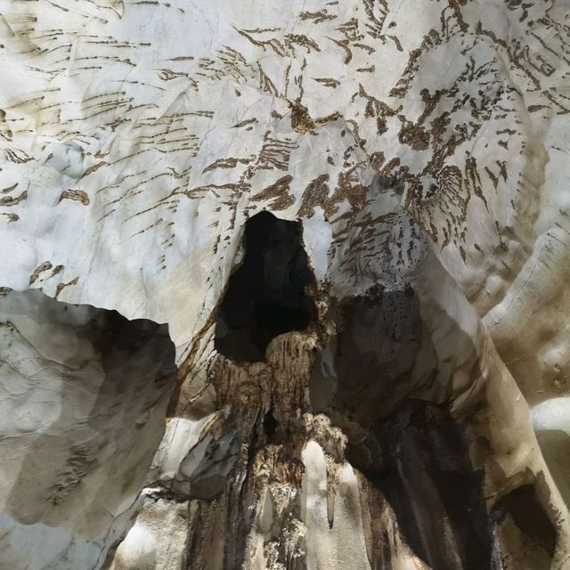 Sireh cave COMPLEX 