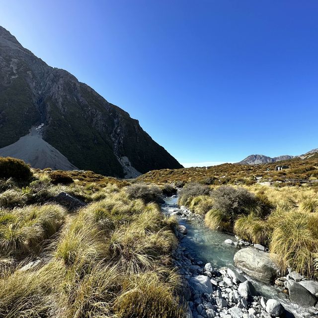 NZ Mt. Cook Hooker Valley Track