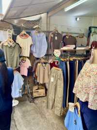 ตลาดวังหลัง มาเดินเที่ยวกัน