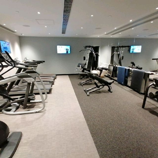 從另一角（半山）看靚靚香港景色嘅酒店