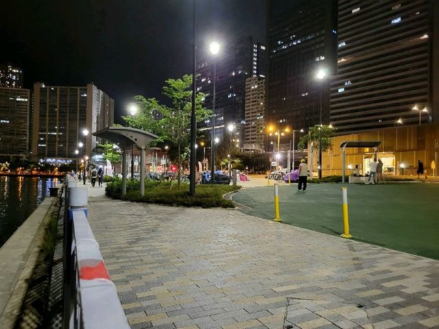 休閒海灣濱長廊