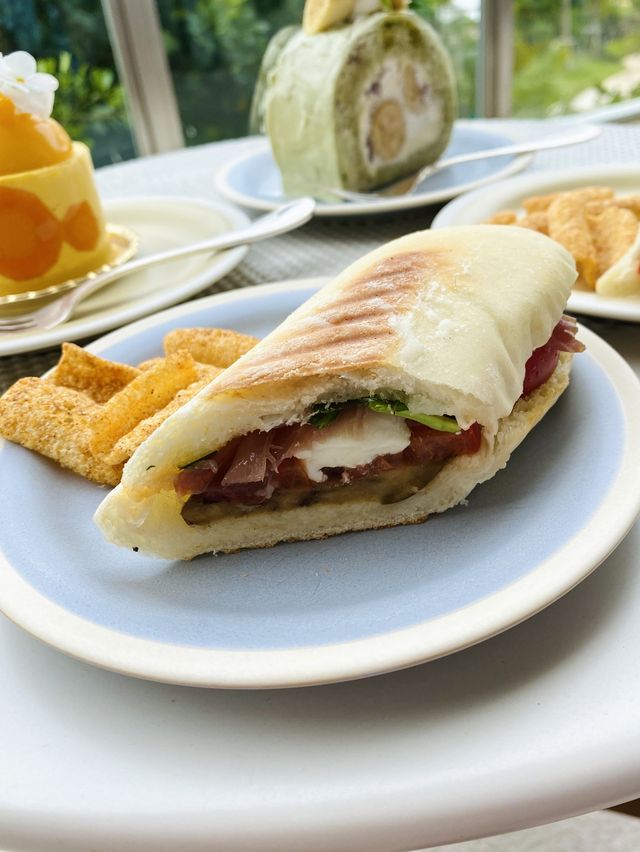 【石垣島】インターコンチの海がみえるカフェ💕☕︎