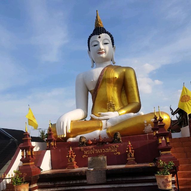 พระเจ้าทันใจวัดราชมณเฑียร