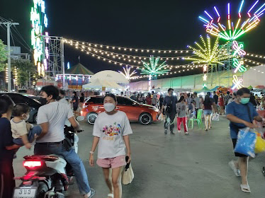Owl Market ตลาดนกฮูก at Nonthaburi 
