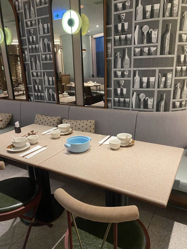 東涌新派粵式中菜館