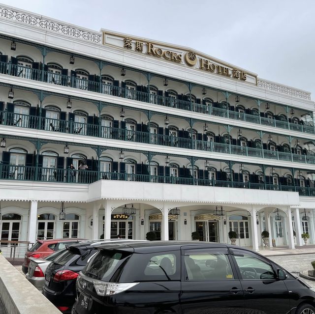 Rocks Hotel